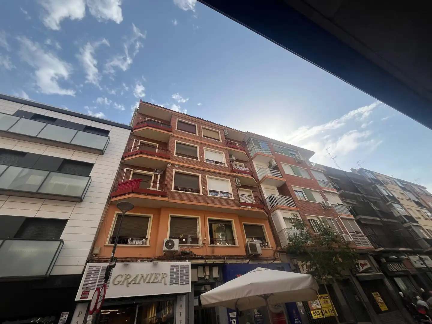 Pis amb terrassa en venda a Calle de las Delicias 5