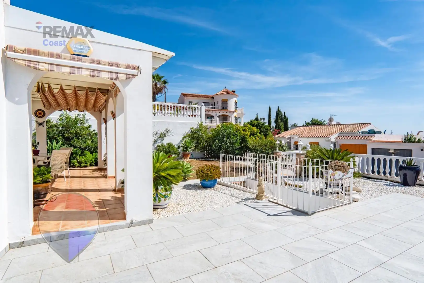 Terrassa de Casa o xalet en venda en Benajarafe
