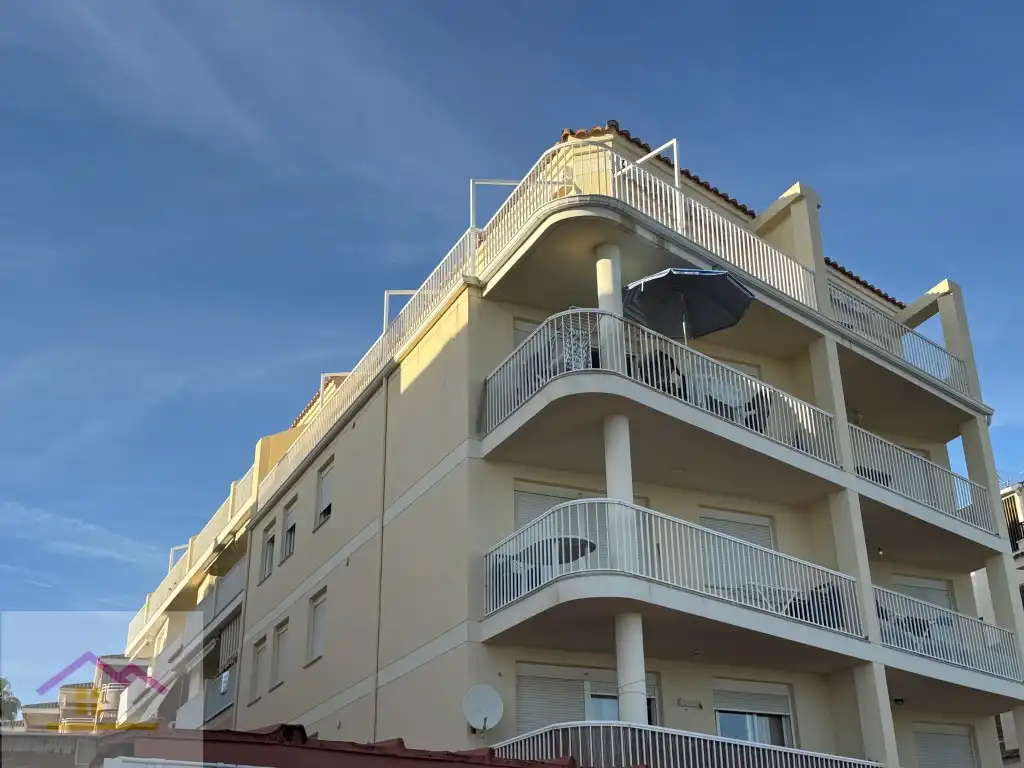 Außenansicht von Wohnung zum Verkauf in Alcalà de Xivert mit Klimaanlage, Terrasse und Möbliert