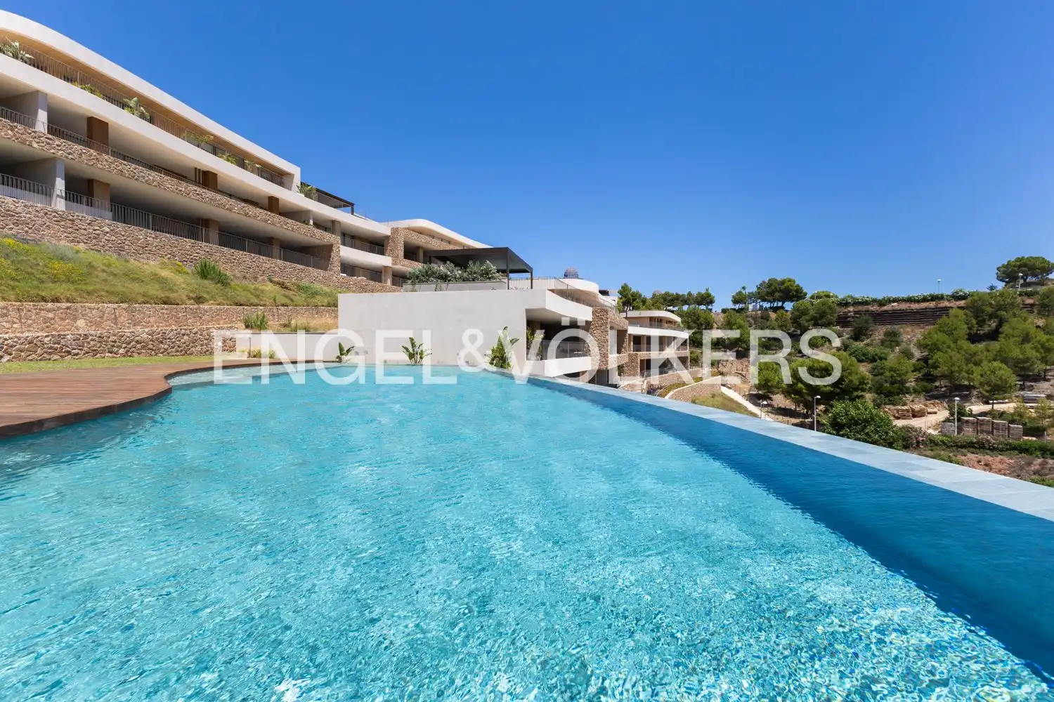Vista exterior de Pis en venda en Oropesa del Mar / Orpesa amb Aire condicionat, Calefacció i Jardí privat