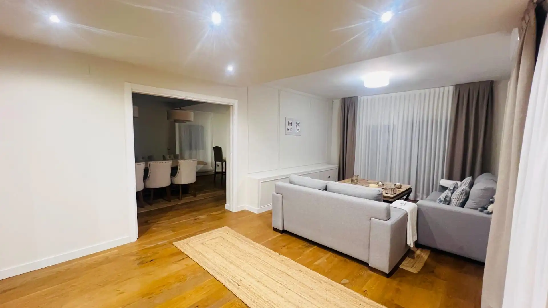 Living room of Houses for sale in Cambrils  with Air Conditioner, Private garden and Parquet flooring