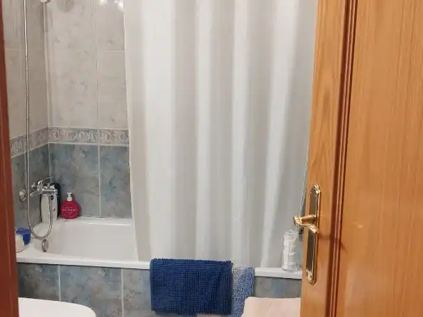 Casa aparellada amb jardí en venda a Pierineus 24, imagen 69