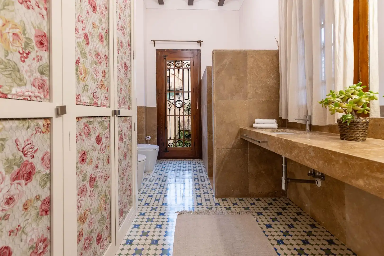 Bathroom of Houses for sale in Xàtiva  with Air Conditioner, Private garden and Terrace