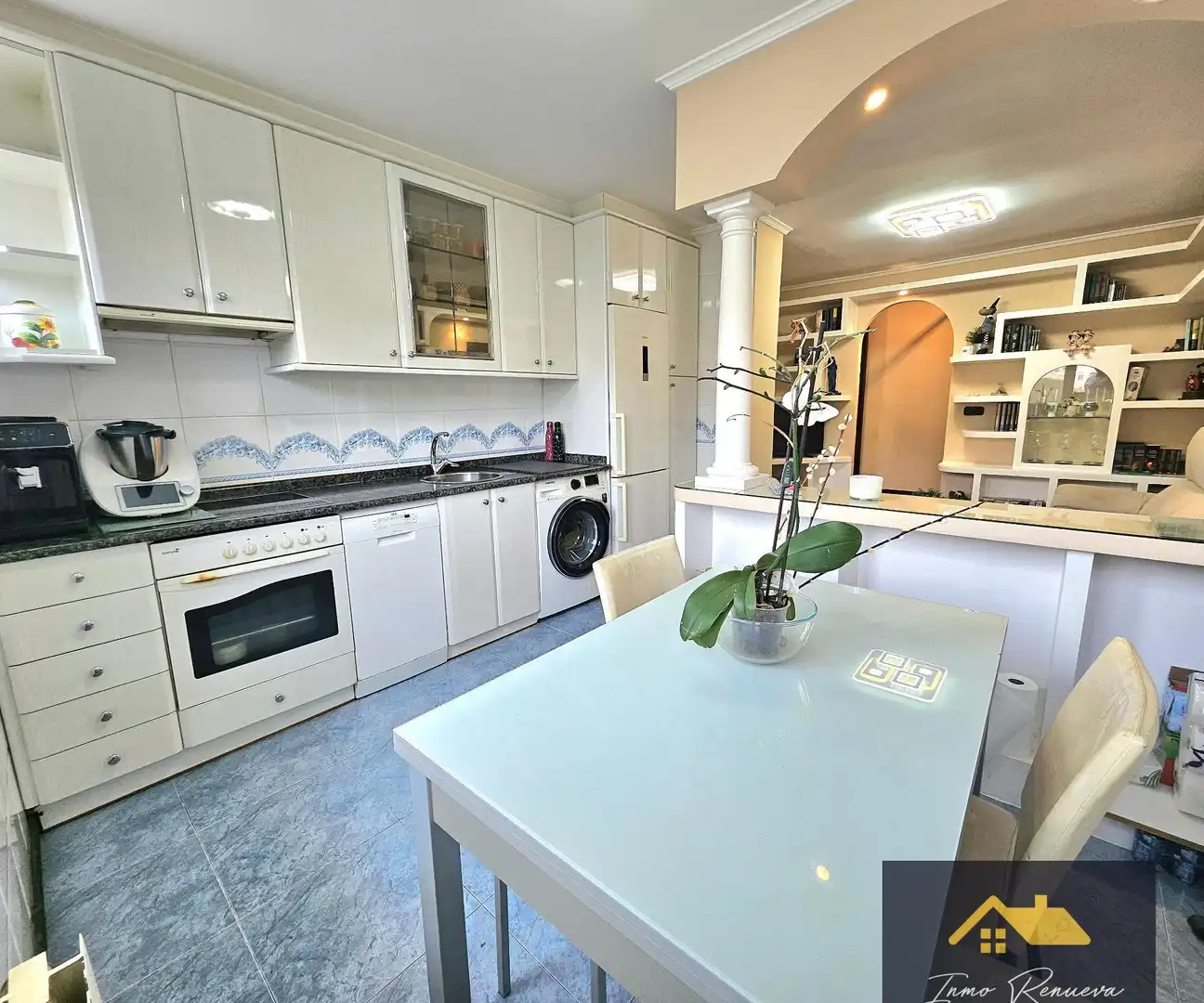 Kitchen of Flat for sale in Etxebarri, Bizkaia