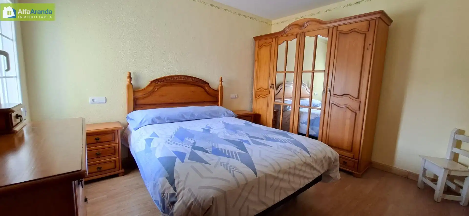 Dormitori de Casa o xalet en venda en Anguix amb Calefacció, Terrassa i Traster