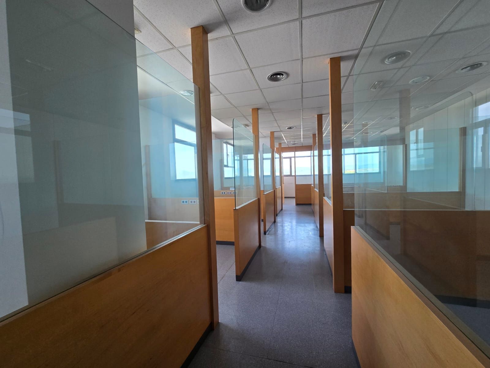 Office for sale in Mollet del Vallès  with Air Conditioner