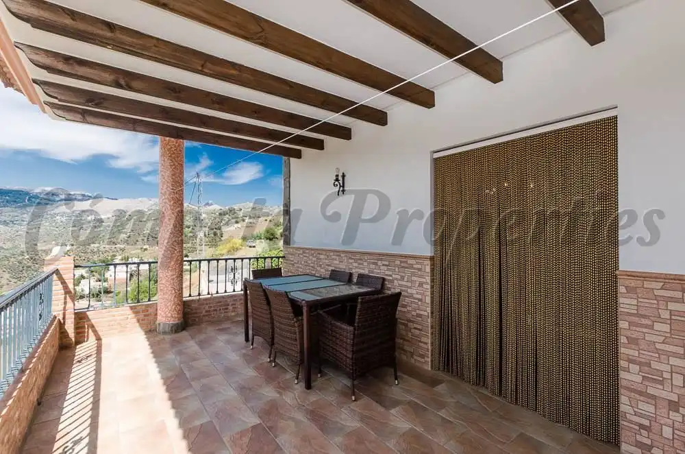 Casa amb terrassa en venda a Sayalonga, imagen 6