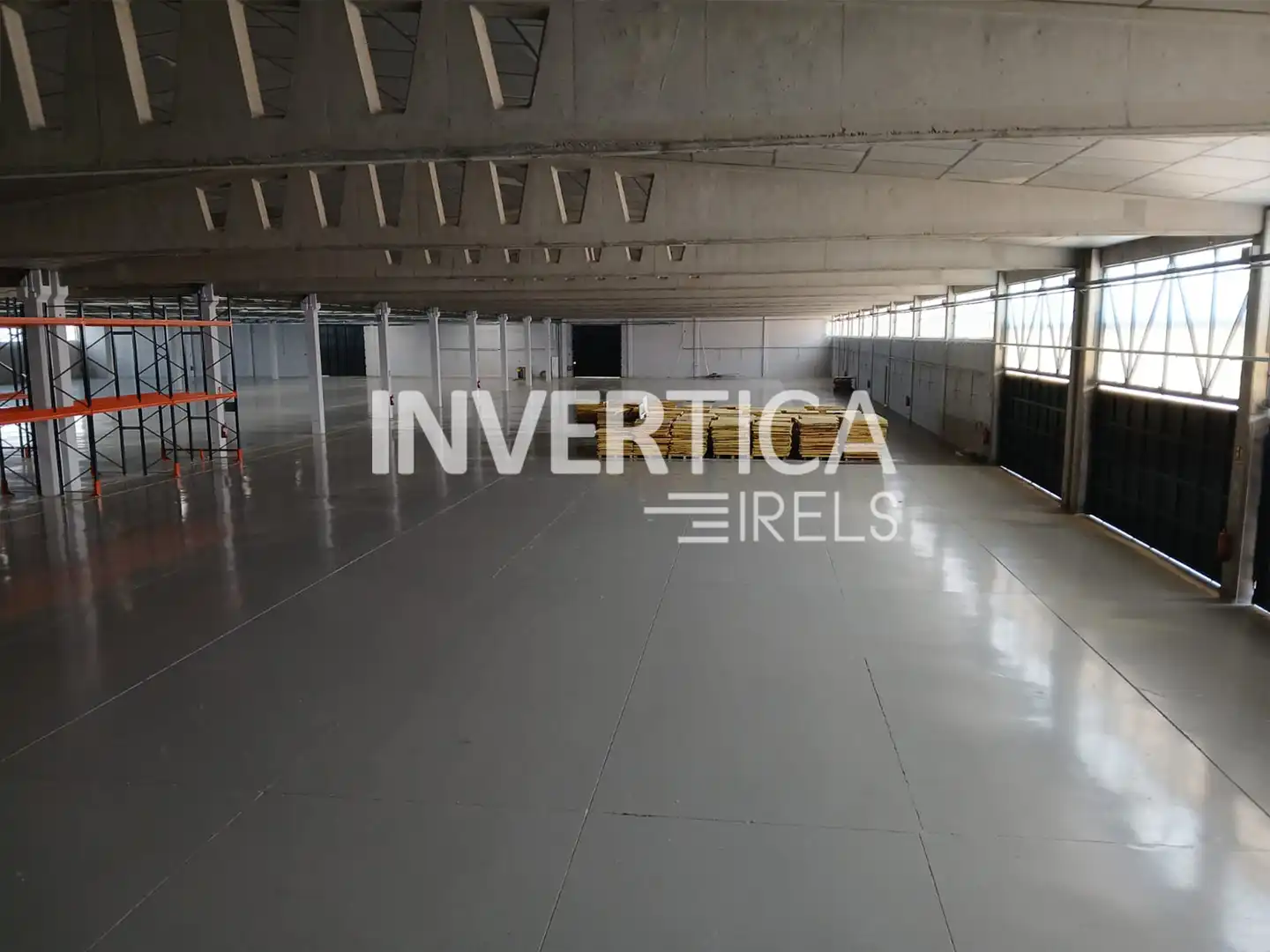 Nave industrial de alquiler en Vallmoll con Calefacción y Alarma