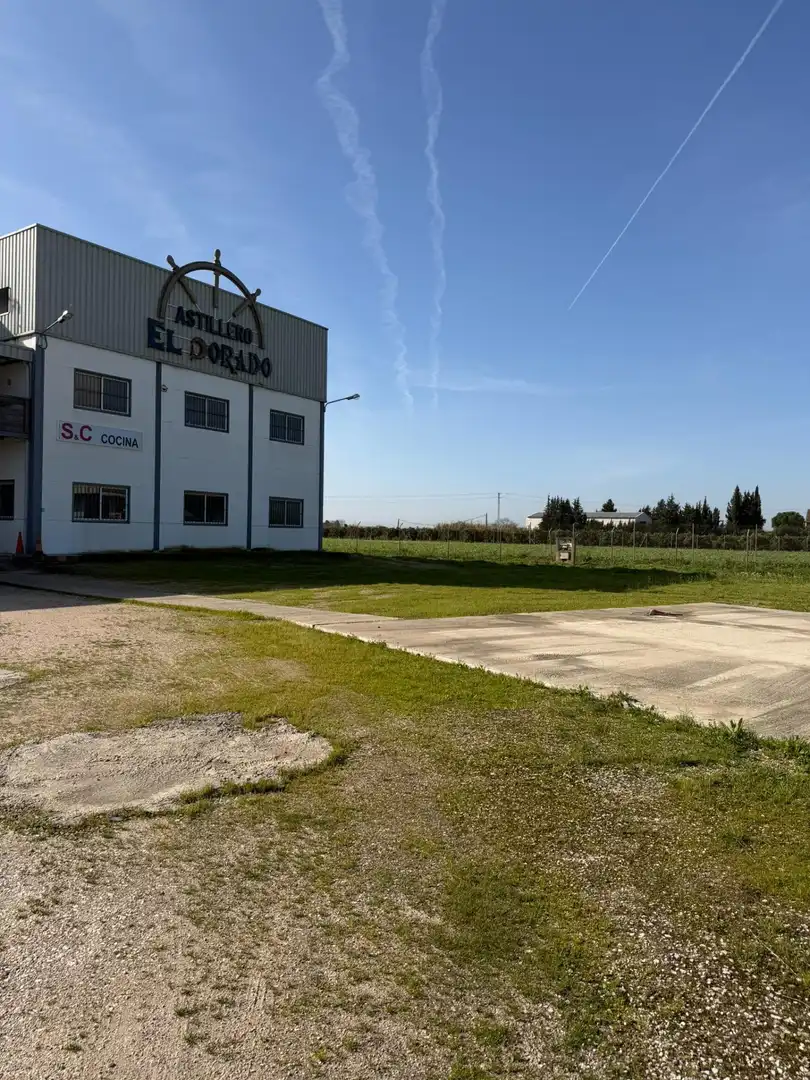 Nau industrial en venda en Cantillana