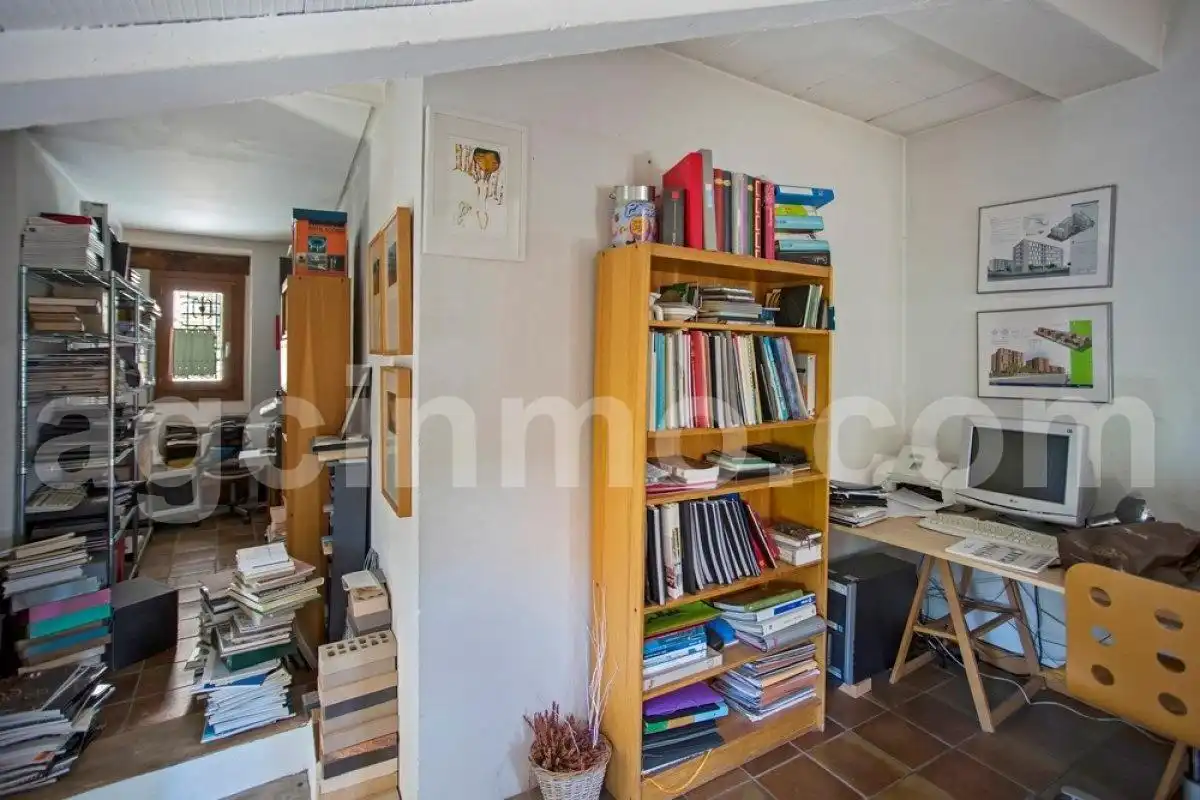 Bedroom of Houses for sale in Simancas  with Heating and Terrace