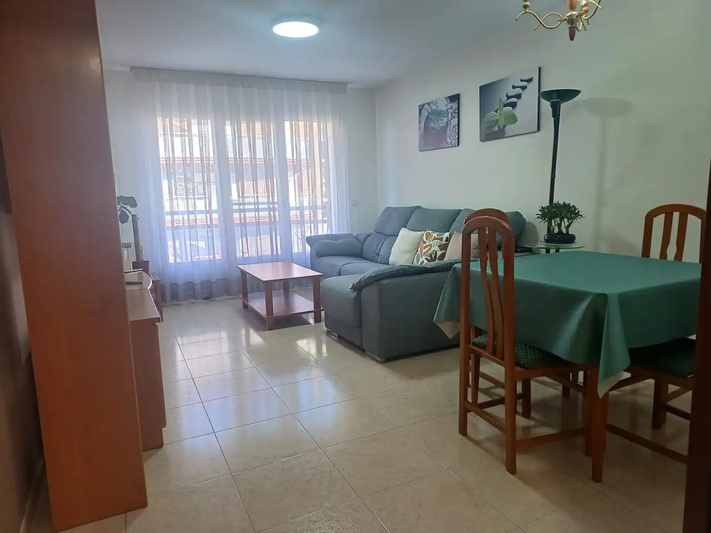 Living room of Flat for sale in Monzón  with Heating, Furnished and Balcony
