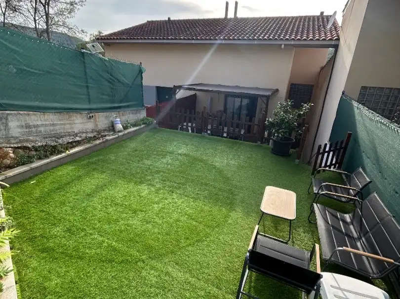 Casa aparellada amb jardí en venda a Carrer del Garona 3R, imagen 17