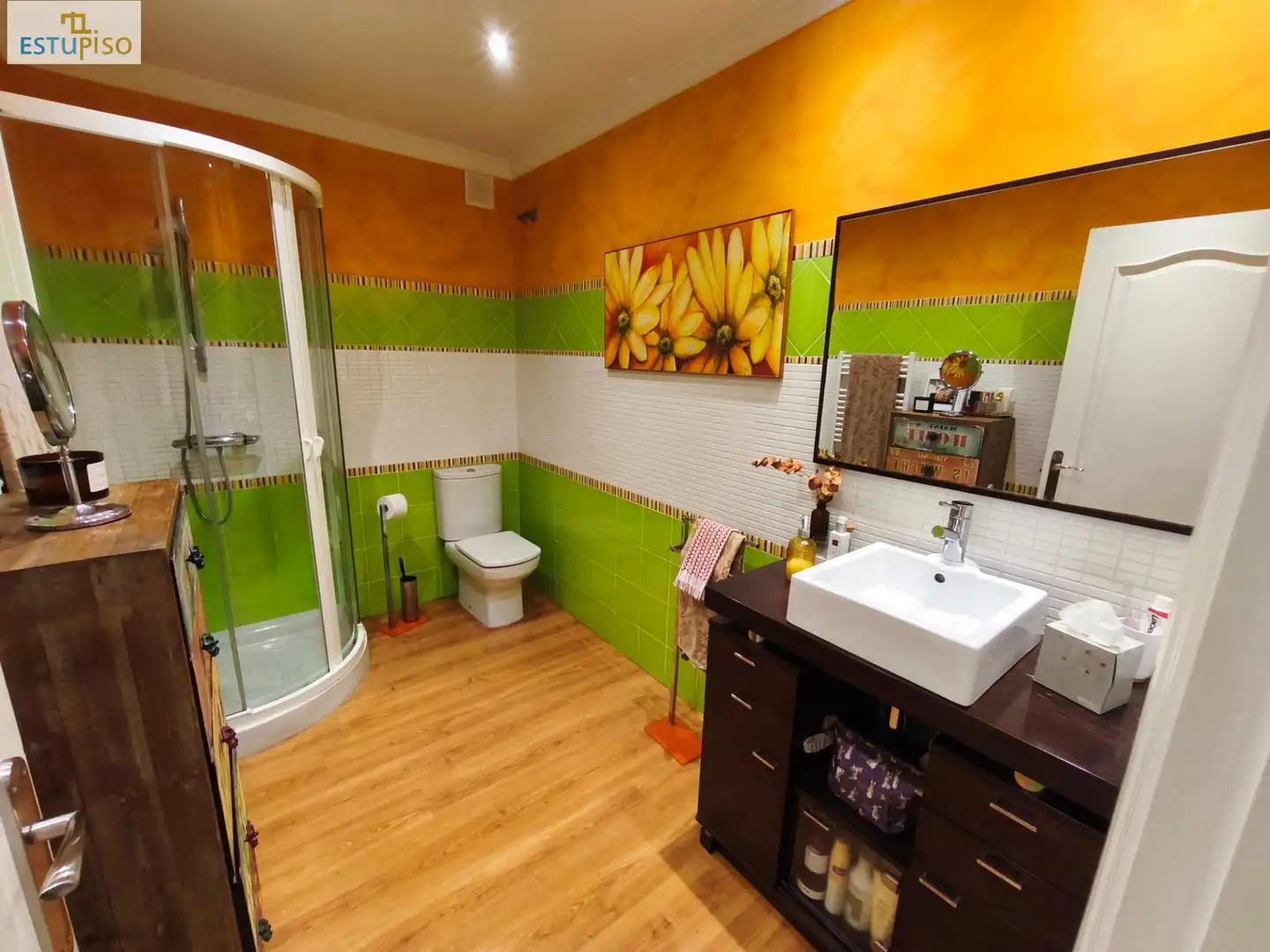 Badezimmer von Wohnung zum Verkauf in Vitoria - Gasteiz mit Heizung, Parkett und Terrasse