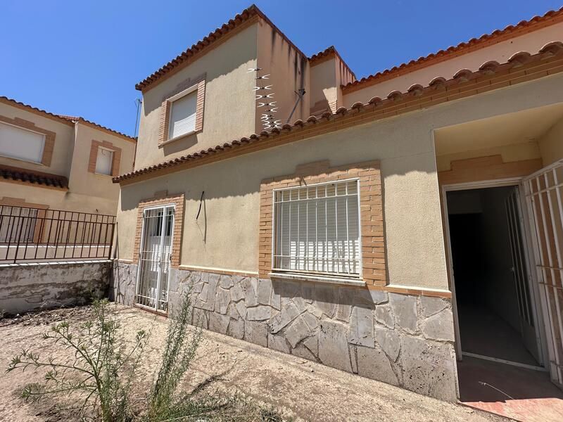 Exterior view of House or chalet for sale in Horcajo de Santiago  with Private garden, Terrace and Swimming Pool