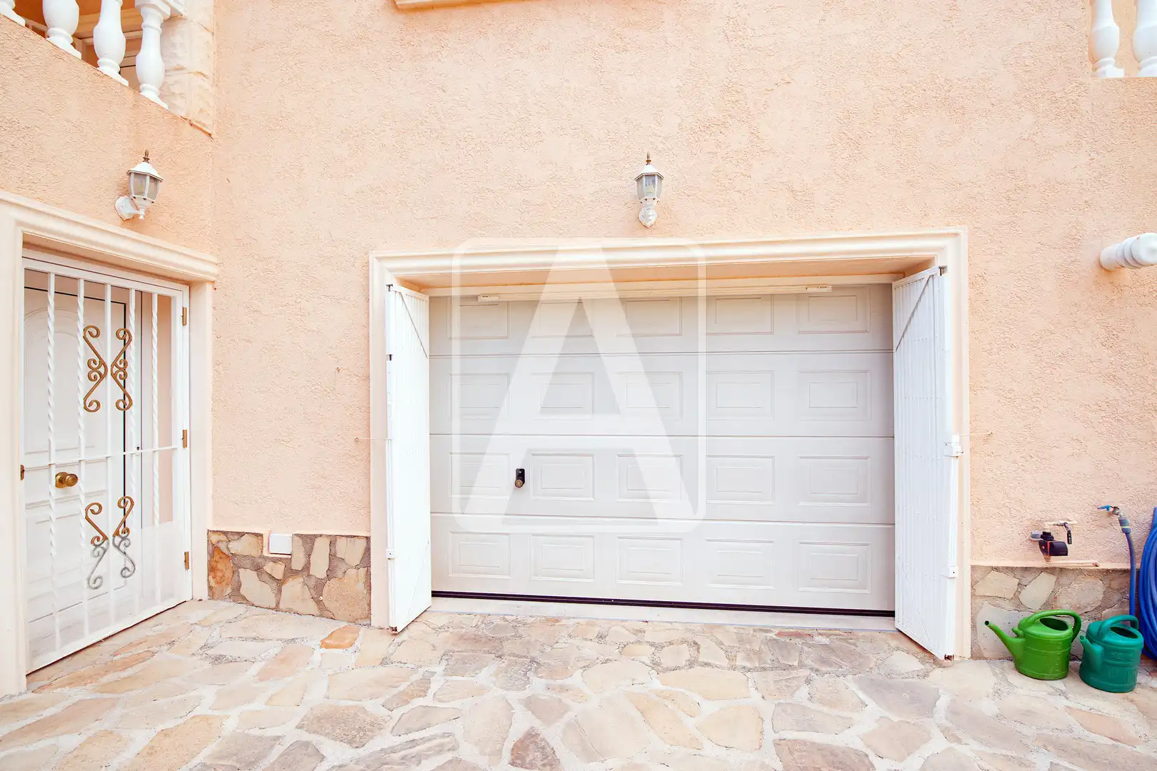 Aparcament de Casa o xalet en venda en Calpe / Calp amb Aire condicionat, Calefacció i Jardí privat