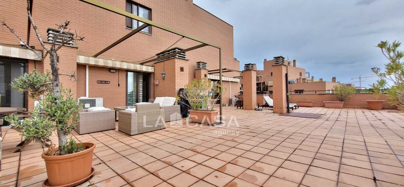 Terrace of Attic for sale in Valladolid Capital  with Terrace, Storage room and Swimming Pool