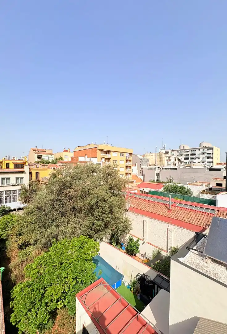 Vista exterior de Àtic en venda en Sabadell amb Parquet, Terrassa i Balcó