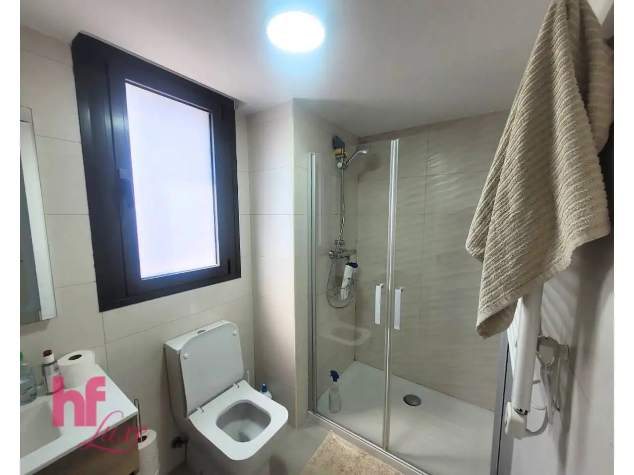 Baño de Piso en venta en Sant Adrià de Besòs con Aire acondicionado, Calefacción y Parquet