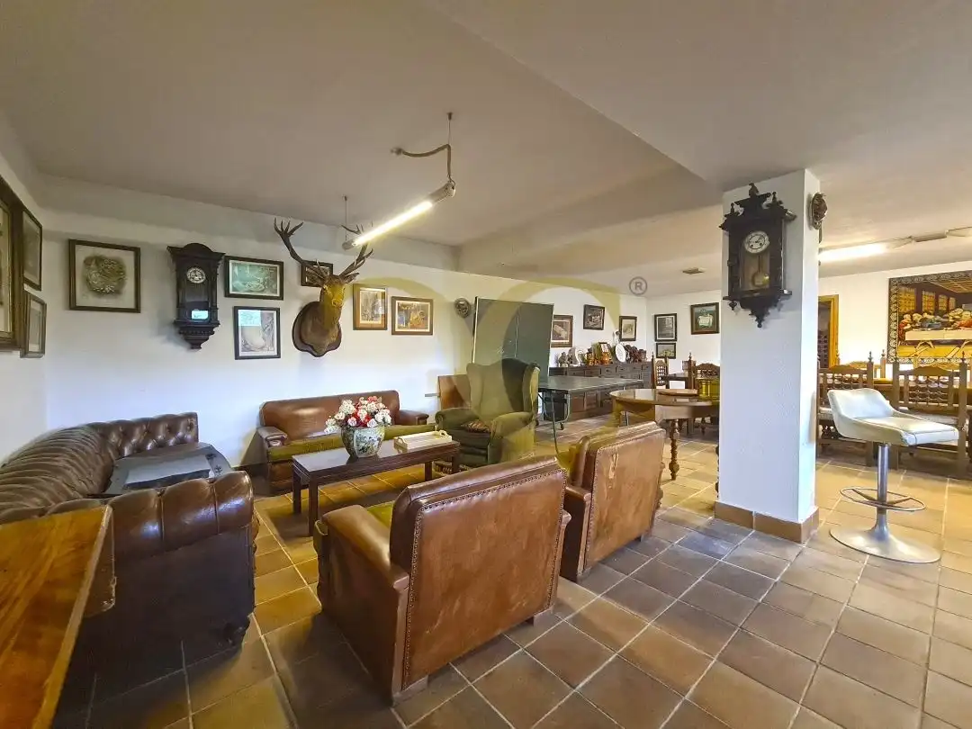 Casa o xalet en venda en Oviedo  amb Calefacció, Jardí privat i Terrassa