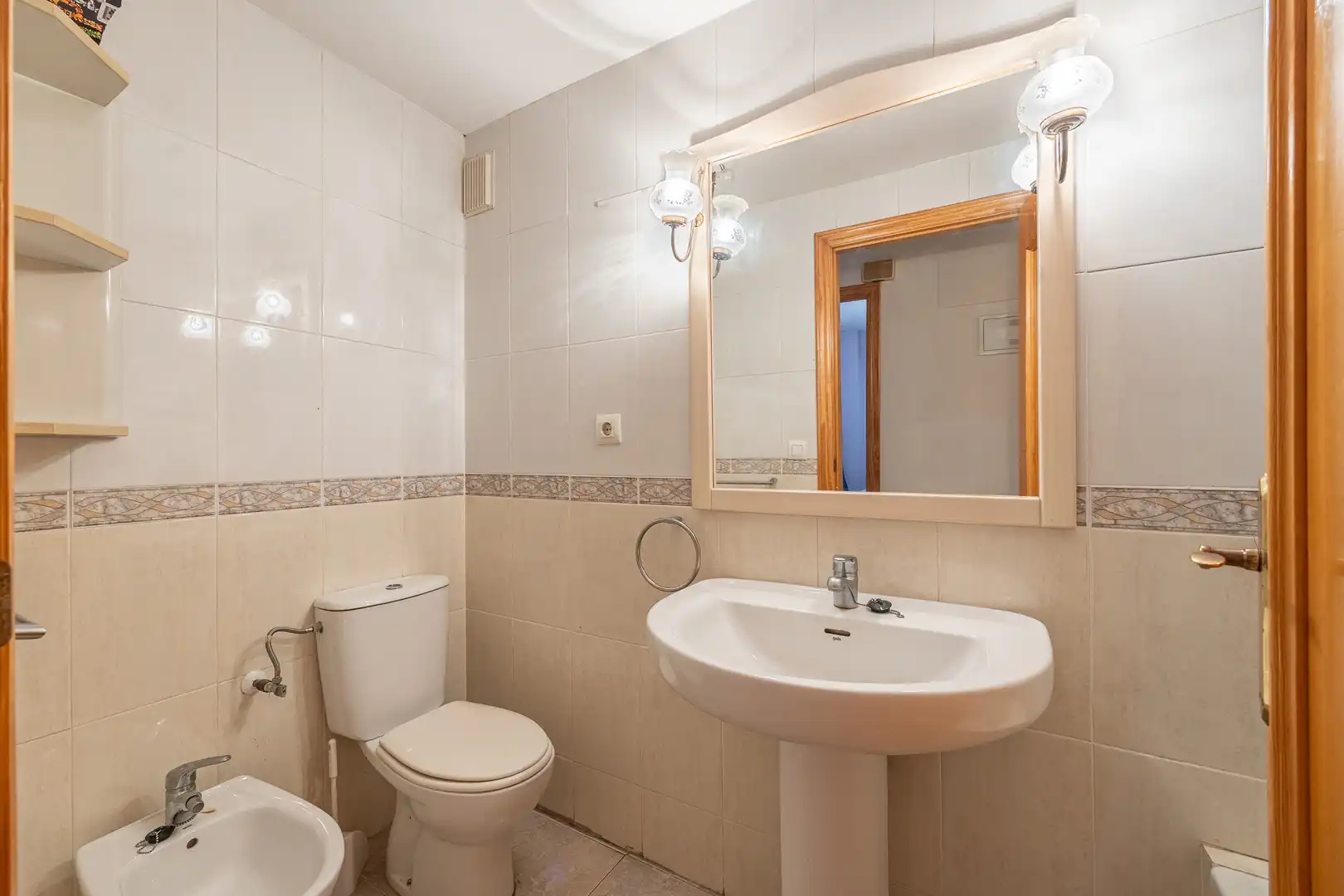Baño de Piso en venta en Benidorm con Amueblado y Balcón