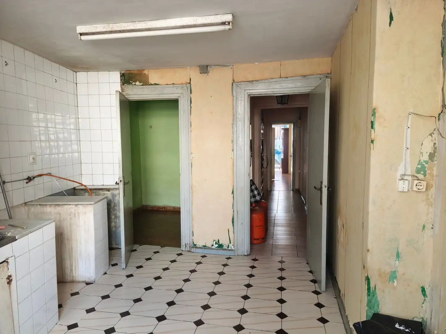 Flat for sale in Oviedo   with Swimming Pool