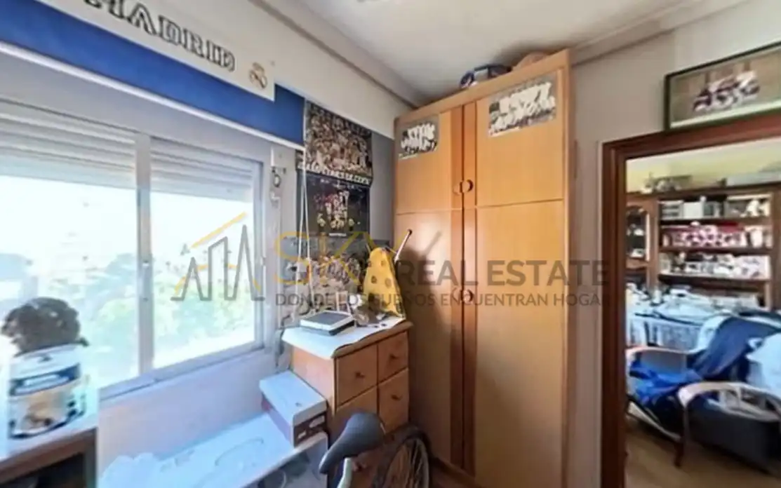Habitación de Piso en venta en Madrid con Amueblado