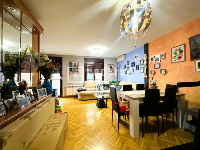 Sala de estar de Piso en venta en Parla con Aire acondicionado, Calefacción y Parquet