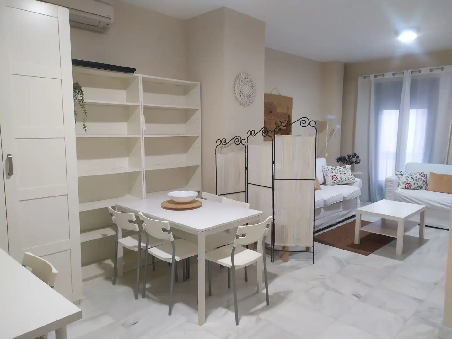 Menjador de Apartament de lloguer en Triana
