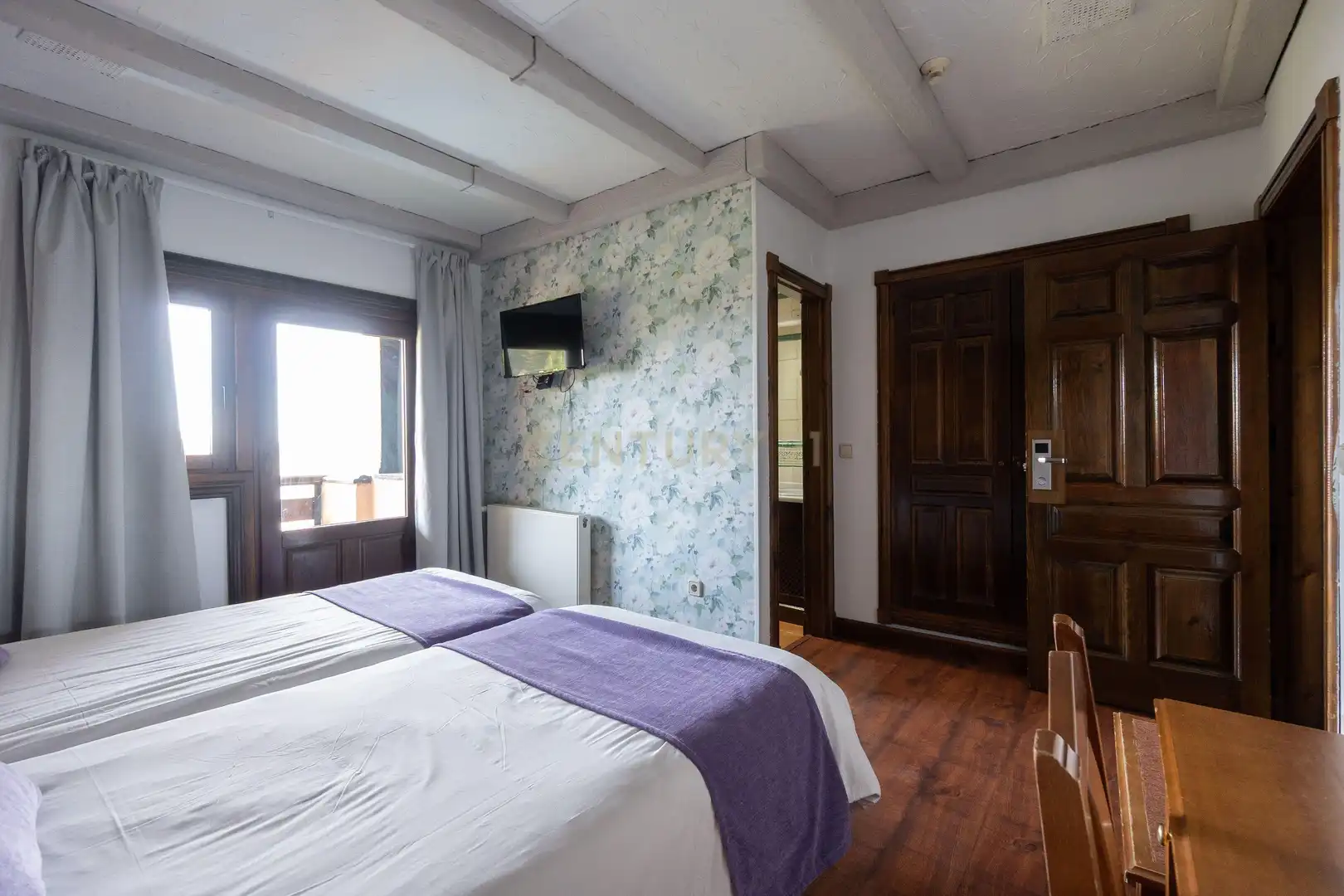 Schlafzimmer von Gebäude zum Verkauf in Sierra Nevada mit Gemeinschaftspool