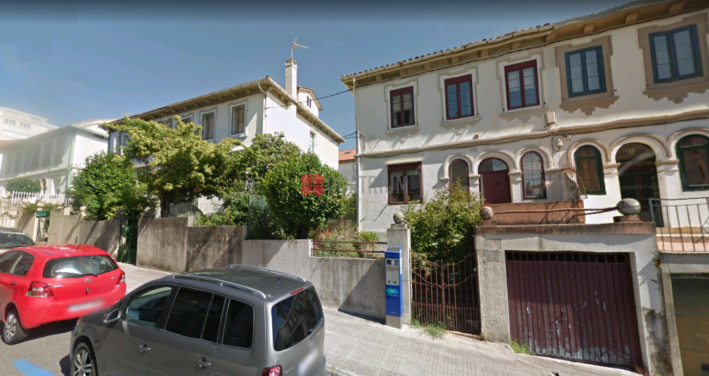 Vista exterior de Casa adosada en venta en Santiago de Compostela  con Calefacción, Jardín privado y Terraza
