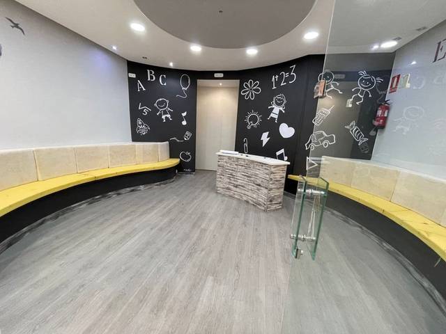 Local comercial en Alquiler en Centro