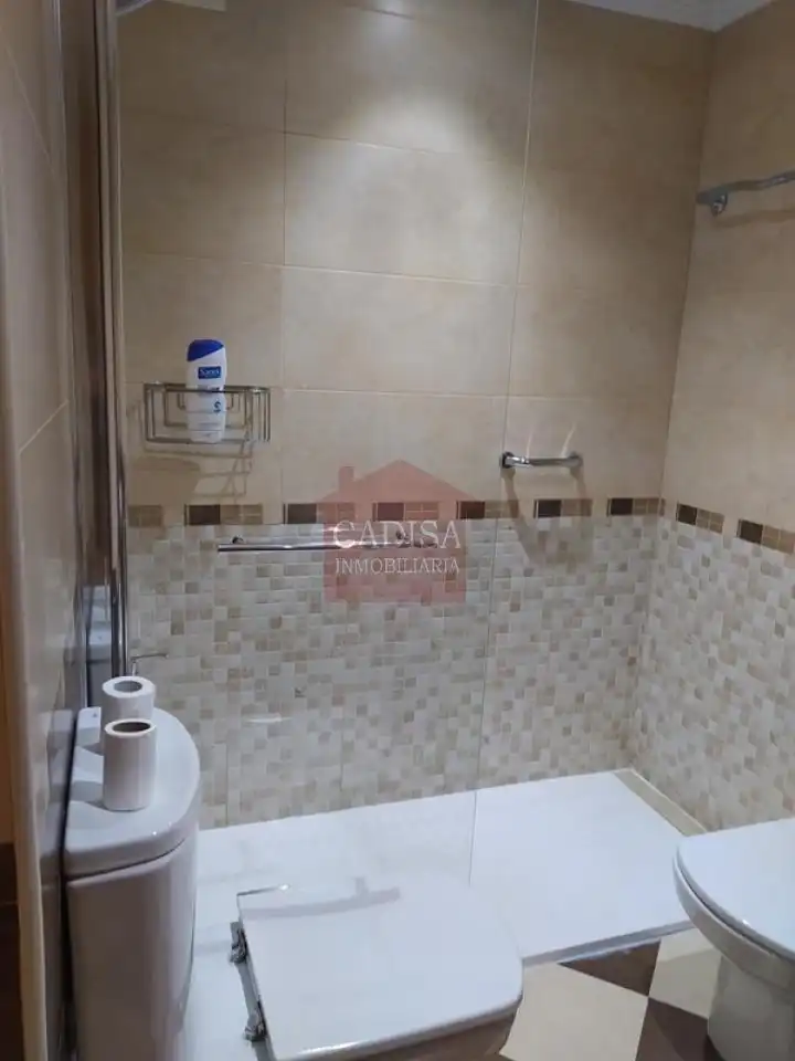 Baño de Piso en venta en Calvarrasa de Abajo con Calefacción y Amueblado