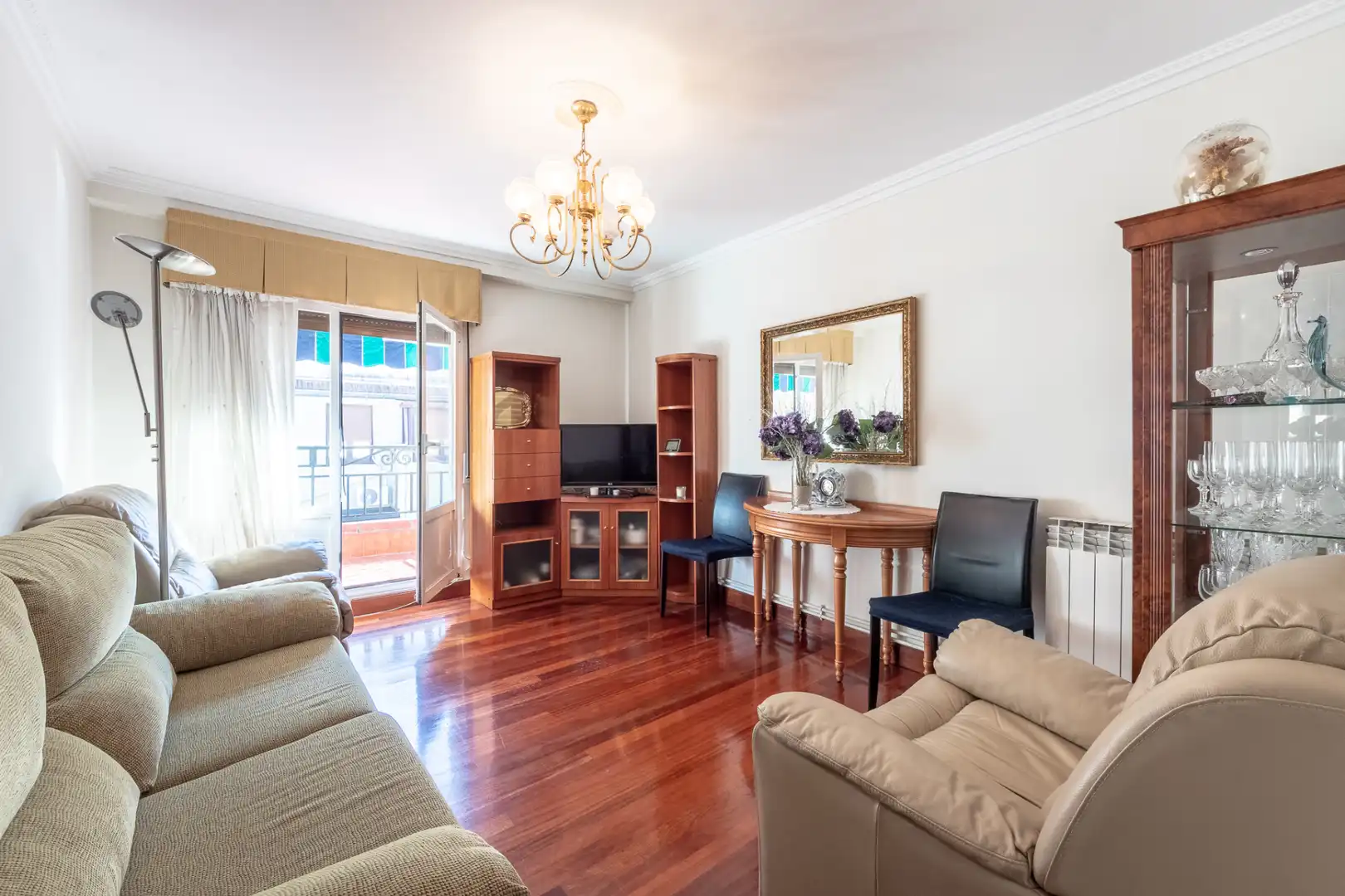 Sala de estar de Piso en venta en Bilbao  con Calefacción, Terraza y Amueblado