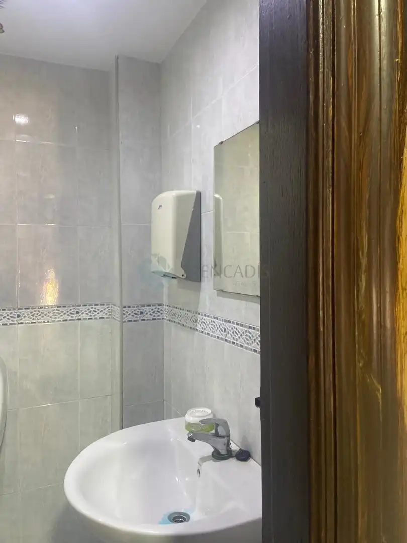 Baño de Local en venta en La Pobla de Farnals
