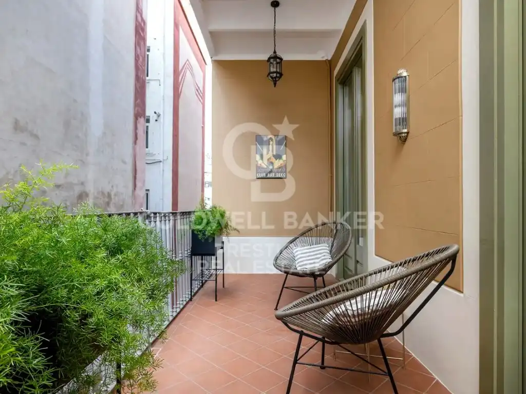 Piso con terraza en venta en Calle Girona, imagen 2