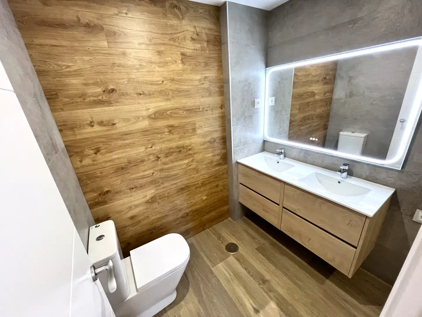 Baño de Piso en venta en Madrid con Aire acondicionado, Calefacción y Parquet