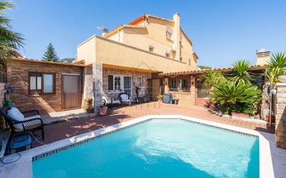 Swimming pool of House or chalet for sale in Valls  with Air Conditioner, Private garden and Furnished