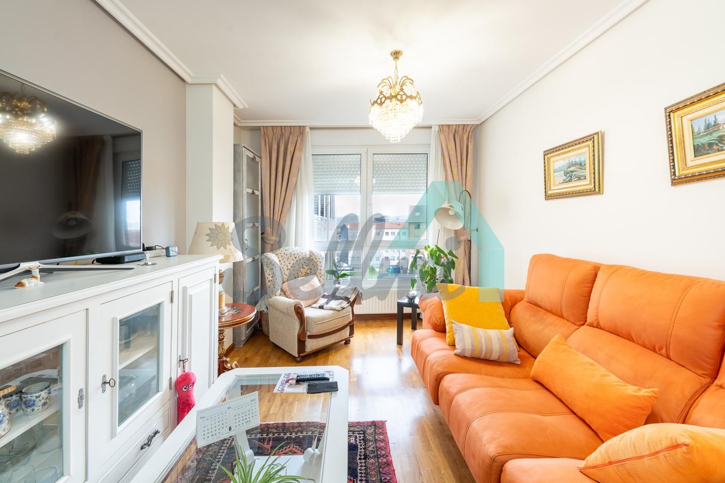 Living room of Flat for sale in Avilés  with Heating, Parquet flooring and Storage room