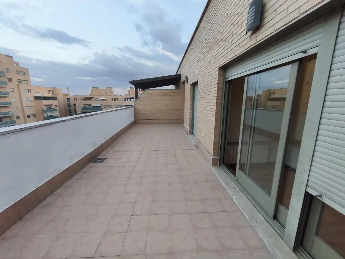 Terrasse von Wohnung zur Miete in Urbanizaciones