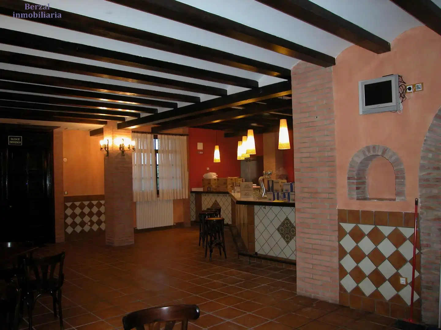 Commercial properties for sale in Galilea  with Air Conditioner and Furnished