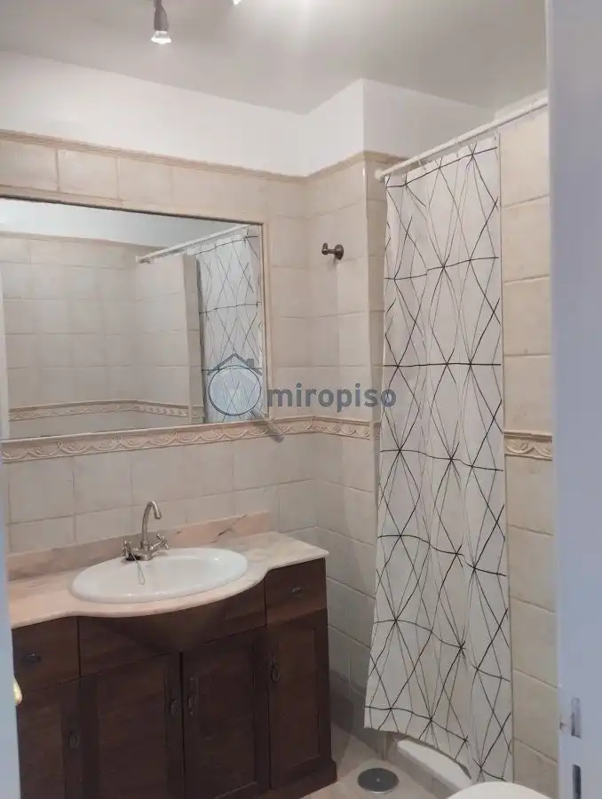 Bany de Pis en venda en El Rosario amb Terrassa