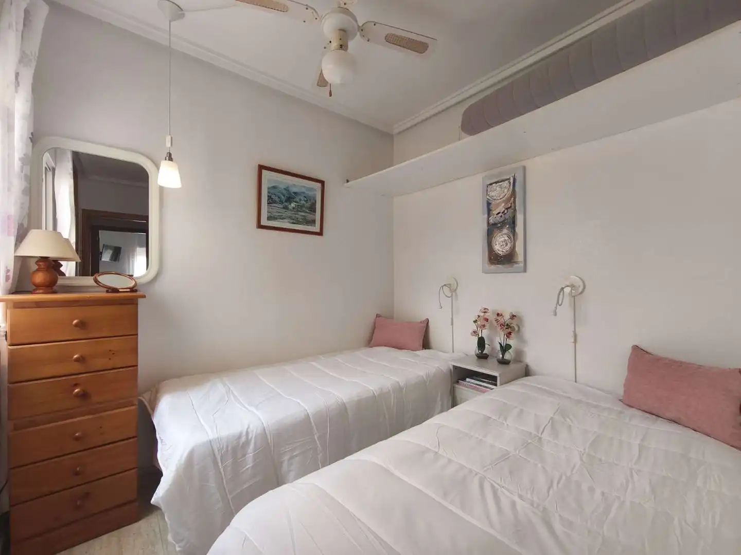 Dormitori de Apartament en venda en Orihuela amb Aire condicionat, Moblat i Internet