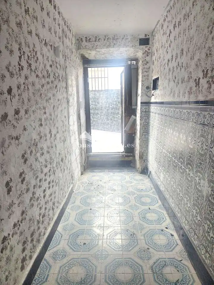 Casa adosada en venda en Jaén amb Balcó