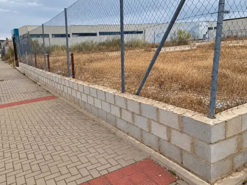 Terreno industrial en venta en Las Vegas - Campoaras