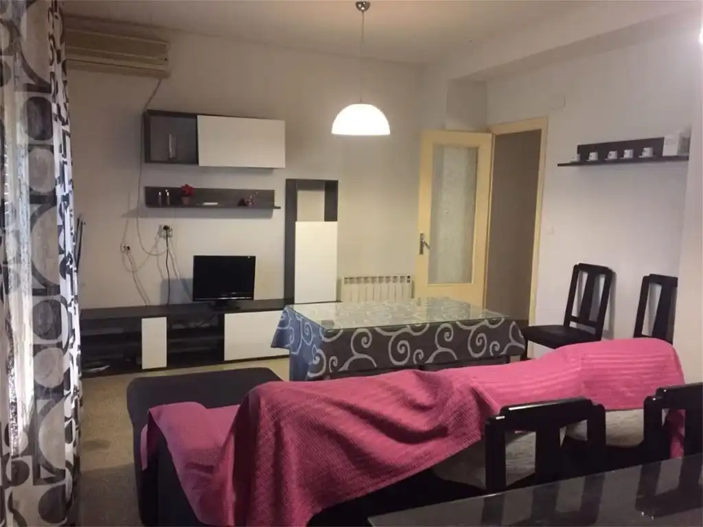 Wohnzimmer von Wohnung zur Miete in Granada mit Heizung