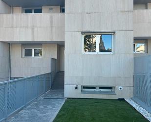 Vista exterior de Casa adosada de lloguer en Boadilla del Monte amb Aire condicionat, Calefacció i Jardí privat