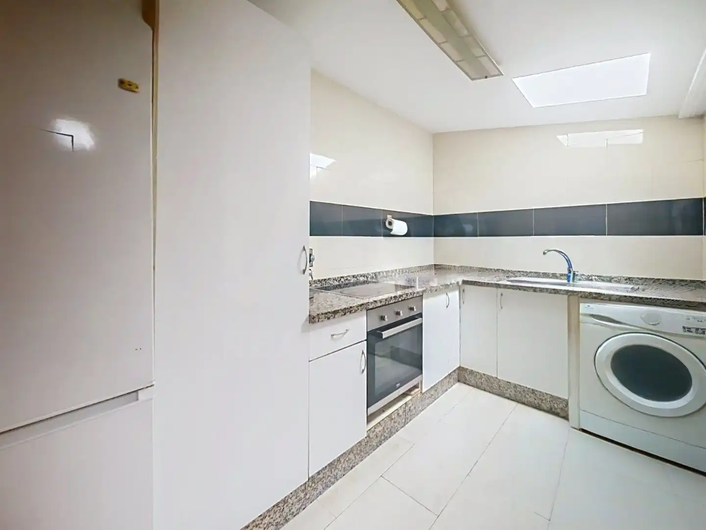 Cocina de Casa o chalet en venta en Huelva con Aire acondicionado, Calefacción y Terraza