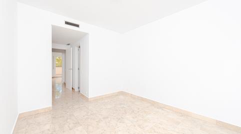 Photo 5 of Flat to rent in Esteban Palacios, 6, Conde Orgaz - Piovera, Madrid