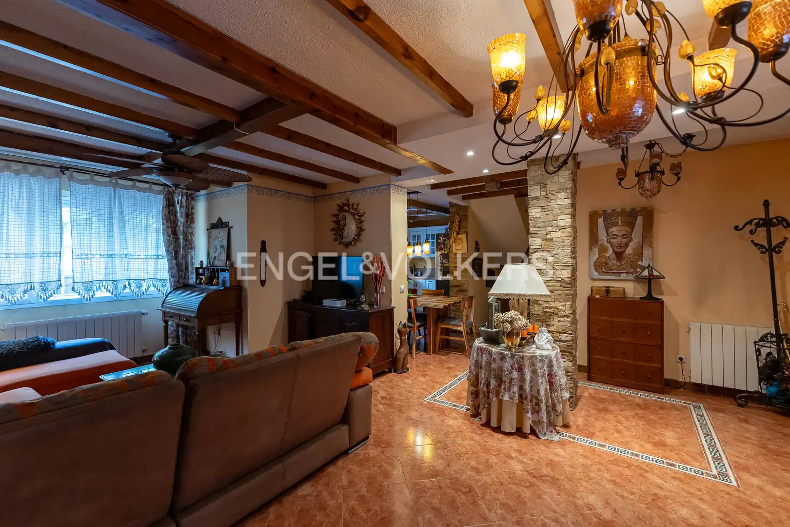 Sala d'estar de Casa o xalet en venda en Getafe amb Aire condicionat, Calefacció i Jardí privat