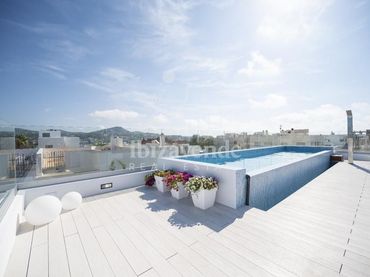 Àtic amb piscina en venda a Carrer de s'illa plana